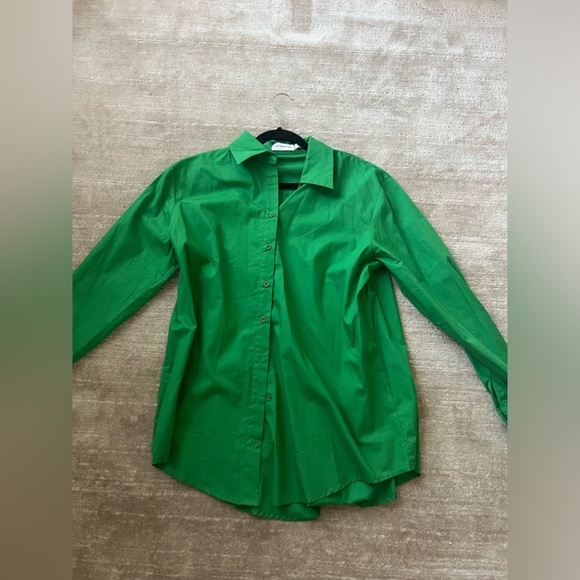 Green Button Up Top - Picture 4 of 4